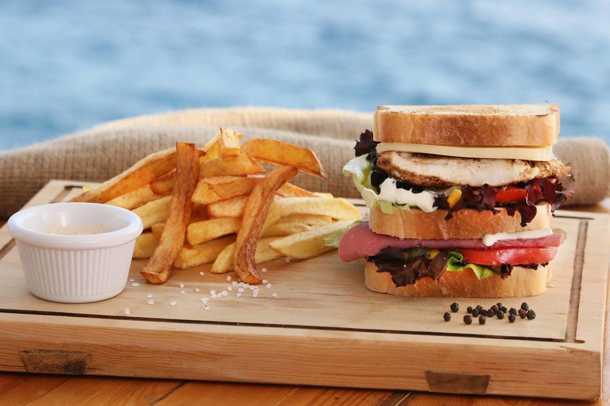 קס Nur Beach Hotel מראה חיצוני תמונה